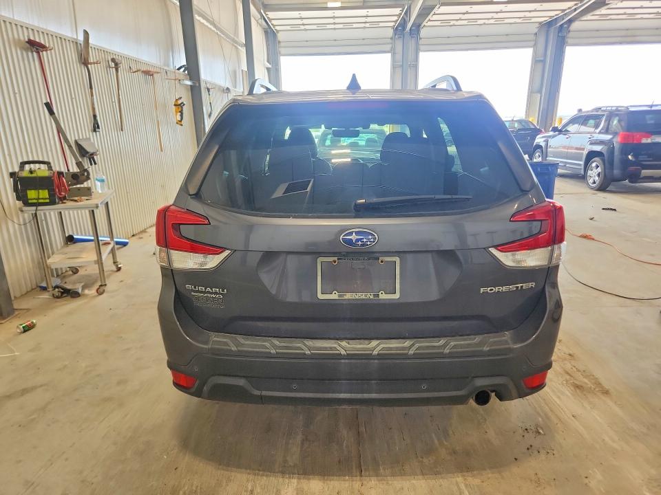 Photo 6 from auction – 2021 SUBARU FORESTER with VIN JF2SKAUC9MH402895