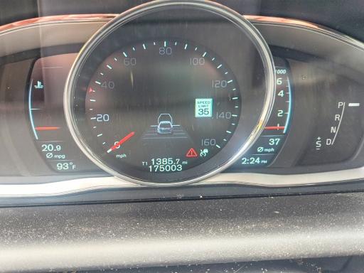 Photo 8 from auction – 2015 VOLVO XC60 with VIN YV440MDM8F2723501