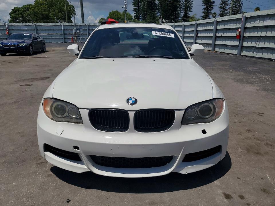 Photo 5 from auction – 2011 BMW 135 with VIN WBAUC9C55BVM09120