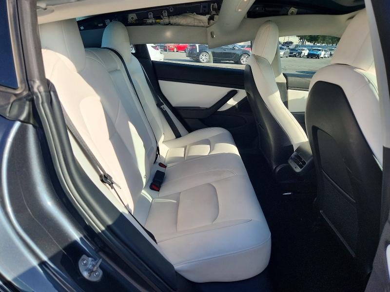 Photo 10 from auction – 2018 TESLA MODEL 3 with VIN 5YJ3E1EA6JF171327