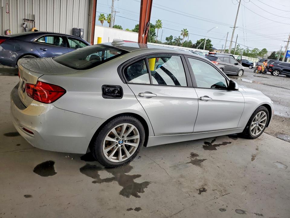 Photo 3 from auction – 2018 BMW 320 with VIN WBA8A9C56JK622861