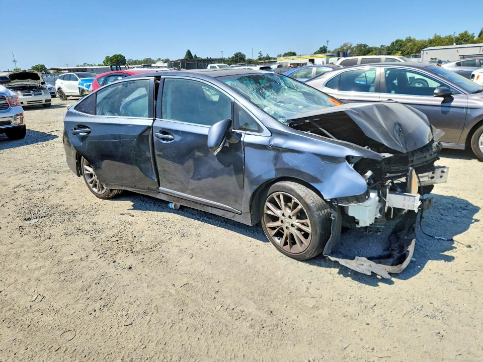 Photo 4 from auction – 2010 LEXUS HS with VIN JTHBB1BAXA2009758