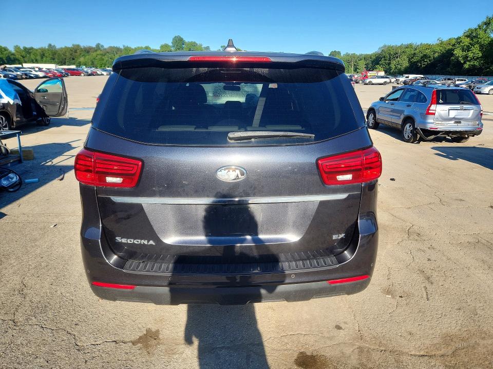Photo 6 from auction – 2019 KIA SEDONA with VIN KNDMB5C16K6529112