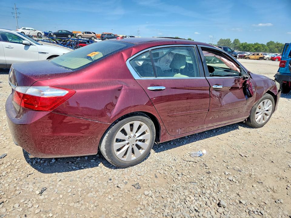 Photo 3 from auction – 2014 HONDA ACCORD with VIN 1HGCR2F8XEA092801