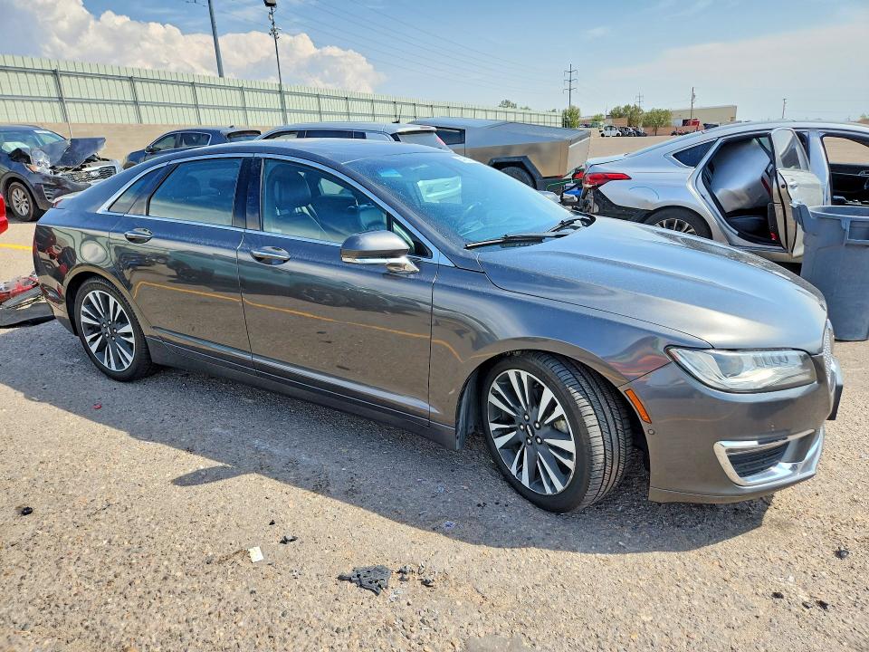 Photo 4 from auction – 2019 LINCOLN MKZ with VIN 3LN6L5MUXKR621661