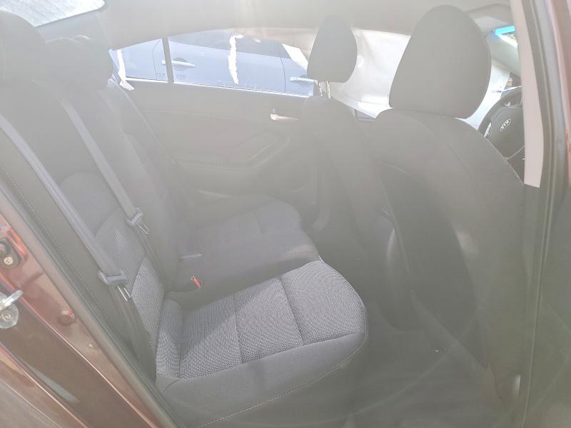 Photo 10 from auction – 2018 KIA FORTE with VIN 3KPFK4A79JE194642