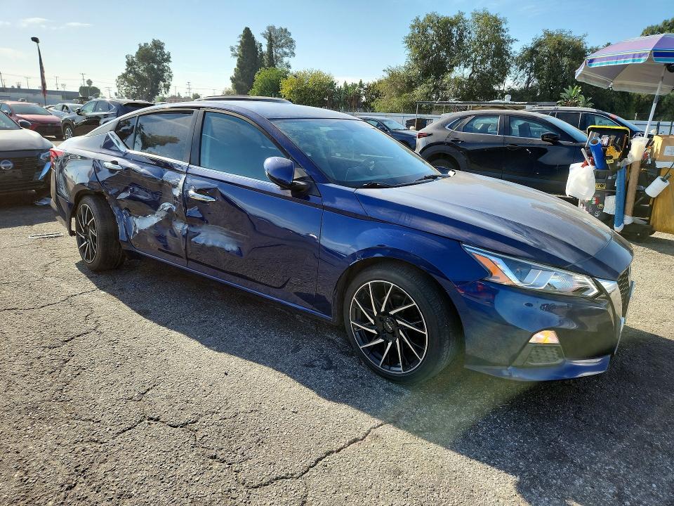 Photo 4 from auction – 2020 NISSAN ALTIMA with VIN 1N4BL4BV6LC200941