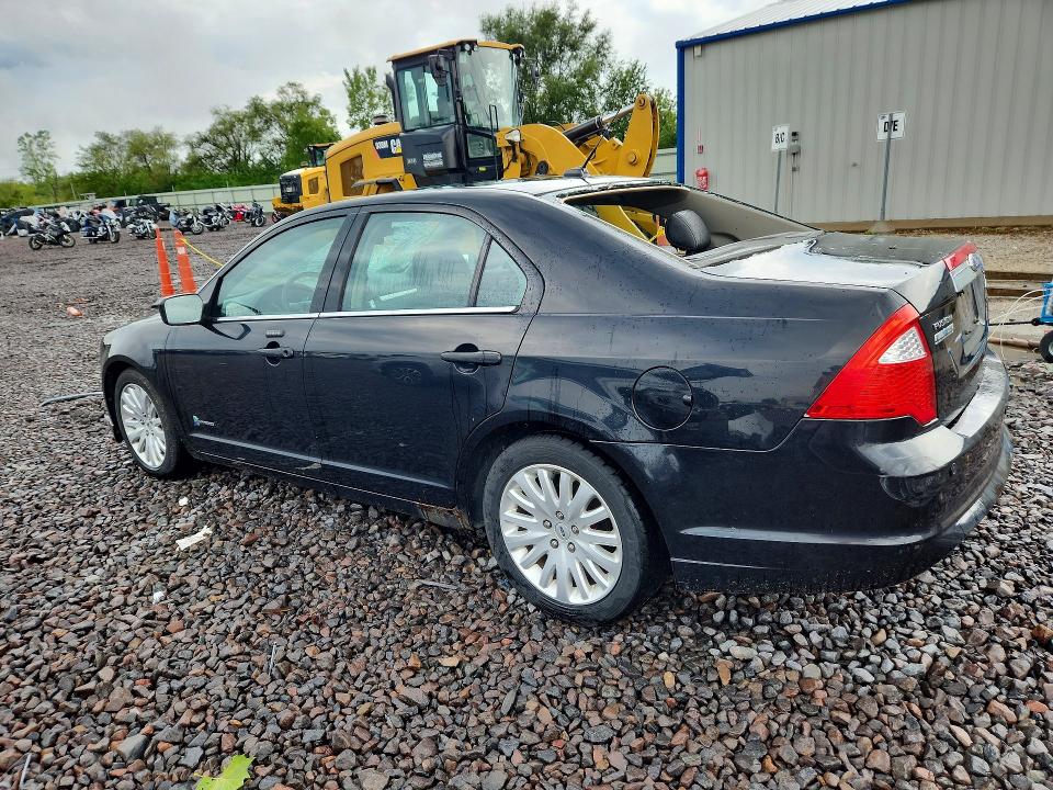 Photo 2 from auction – 2011 FORD FUSION with VIN 3FADP0L35BR125989