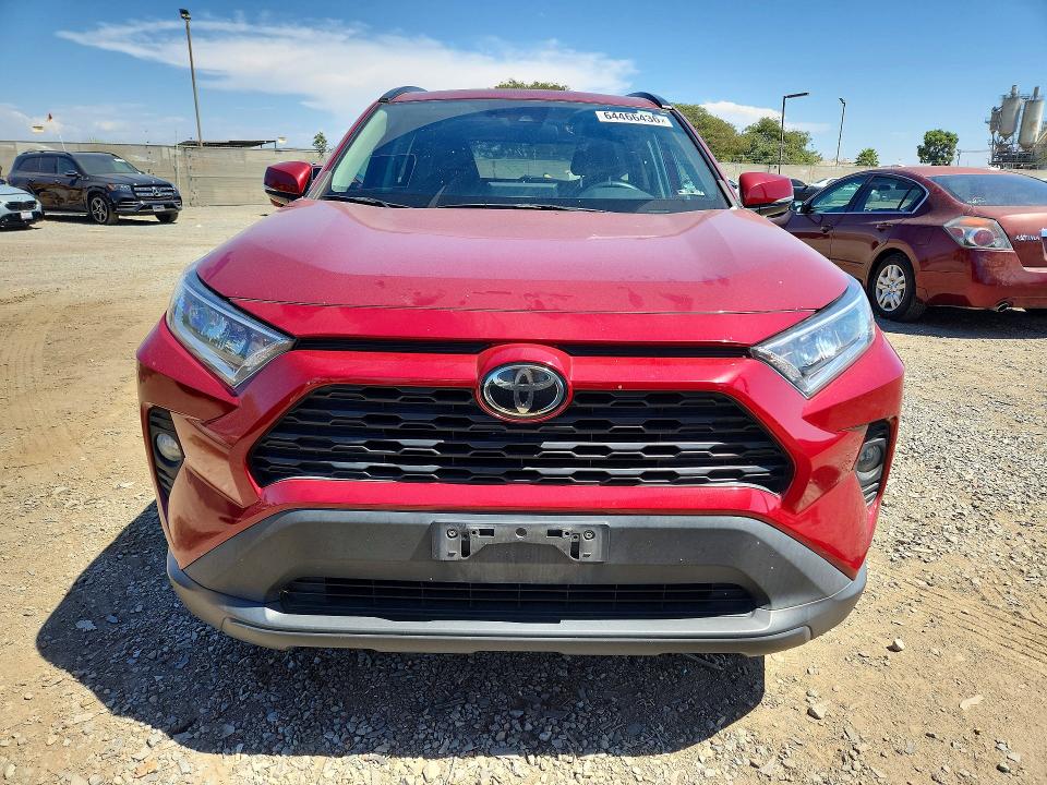 Photo 5 from auction – 2019 TOYOTA RAV4 with VIN 2T3A1RFV8KW081045