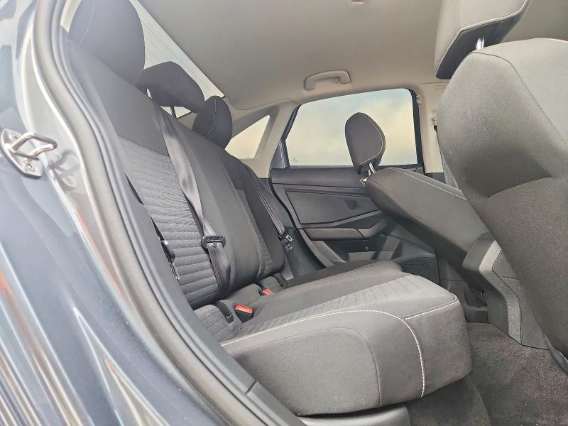 Снимка 10 от търг – 2026 VOLKSWAGEN JETTA с VIN 3VW5W7BU1TM064687