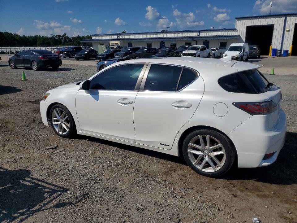 Photo 2 from auction – 2015 LEXUS CT with VIN JTHKD5BH1F2237122