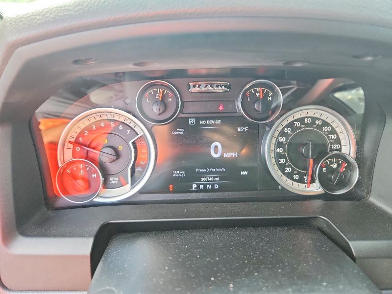 Photo 9 from auction – 2017 RAM 1500 with VIN 3C6RR7LT6HG777342