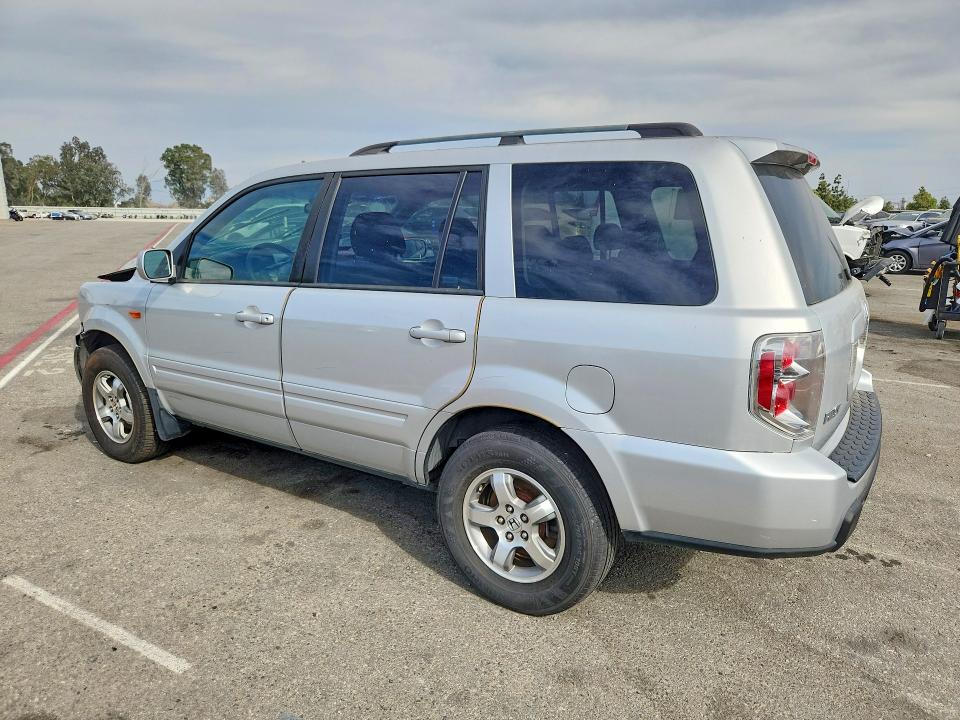 صورة رقم 2 من المزاد - 2006 HONDA PILOT مع VIN 2HKYF18436H516329