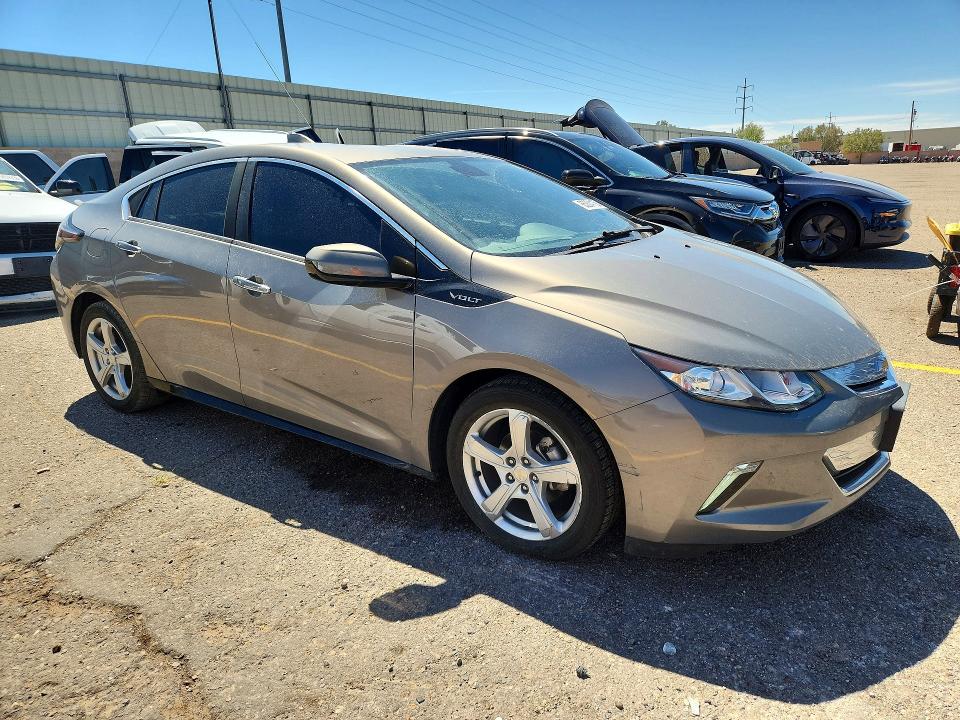 Photo 4 from auction – 2017 CHEVROLET VOLT with VIN 1G1RC6S5XHU213545