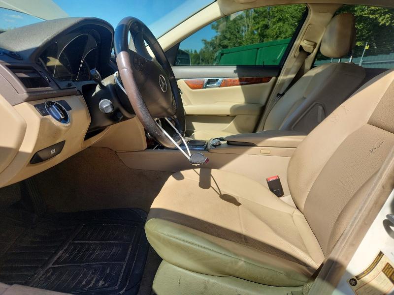 Photo 7 from auction – 2011 MERCEDES-BENZ C with VIN WDDGF8BB8BR167088