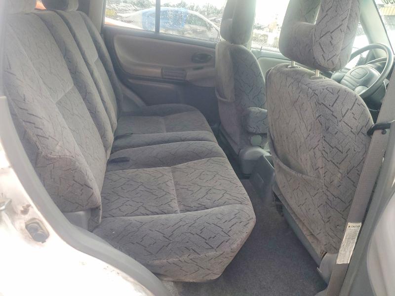 Photo 11 from auction – 2004 CHEVROLET TRACKER with VIN 2CNBJ734446911910