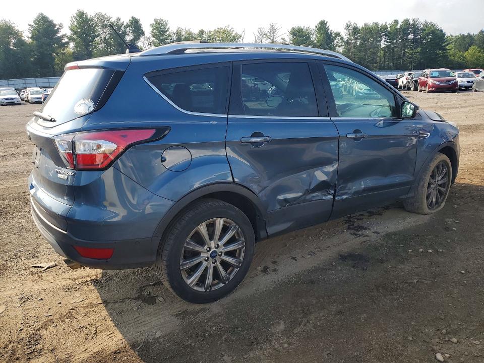 Photo 3 from auction – 2018 FORD ESCAPE with VIN 1FMCU9J99JUA47522
