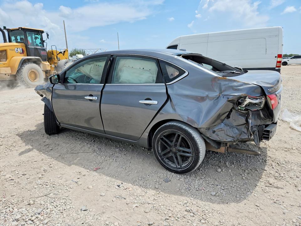 Photo 2 from auction – 2016 NISSAN SENTRA with VIN 3N1AB7AP0GL641202
