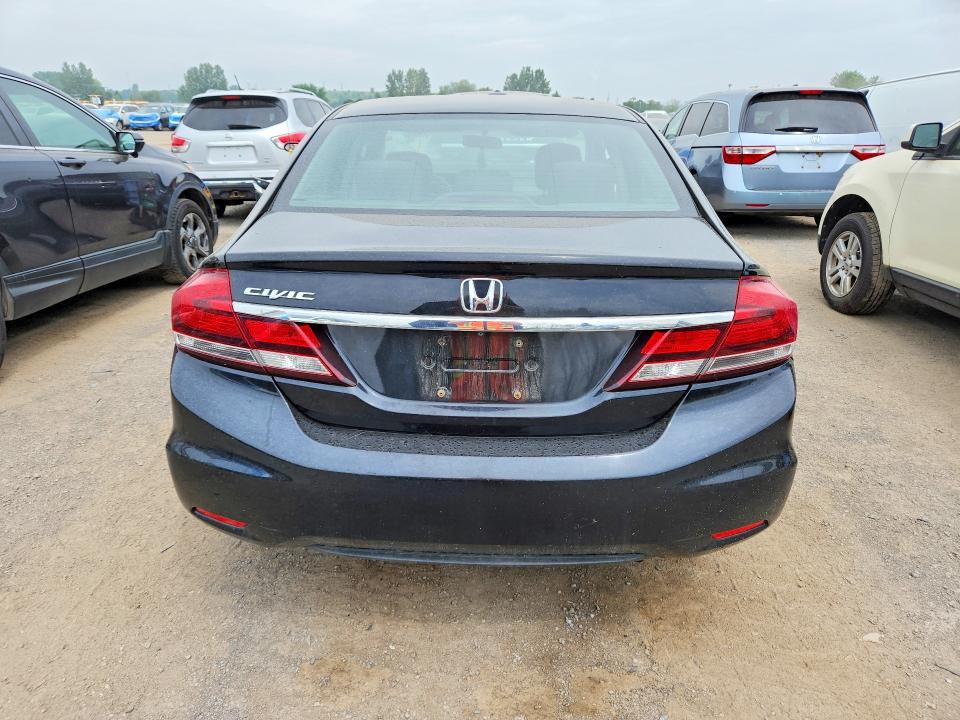 Foto 6 de la subasta – 2015 HONDA CIVIC con VIN 2HGFB2F52FH000574