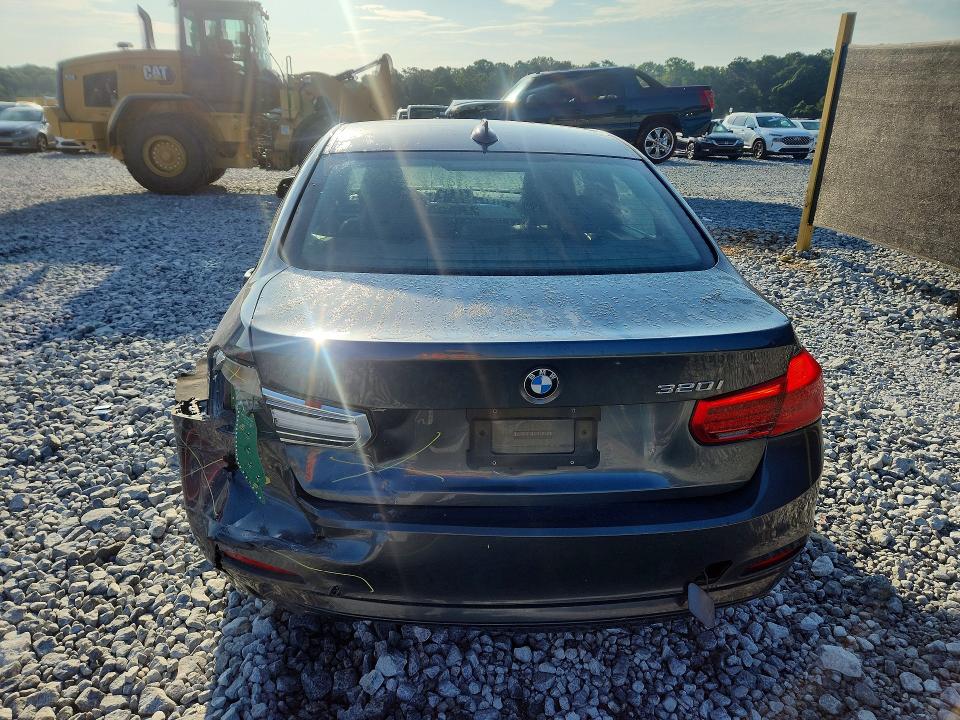 Photo 6 from auction – 2017 BMW 320 with VIN WBA8E1G57HNU13461
