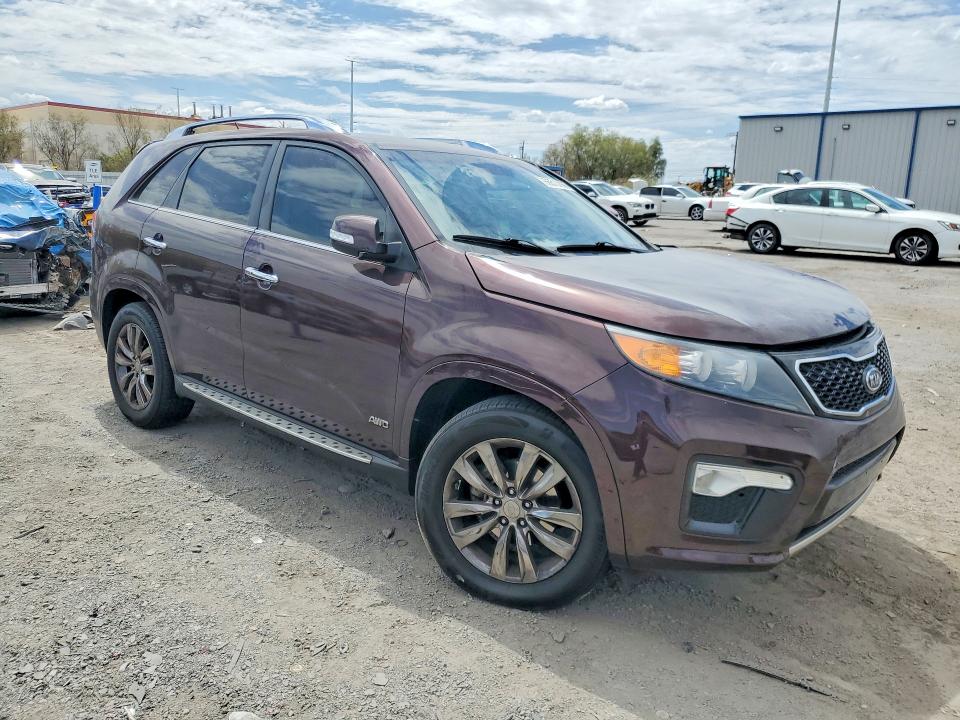 Photo 4 from auction – 2012 KIA SORENTO with VIN 5XYKWDA25CG301067