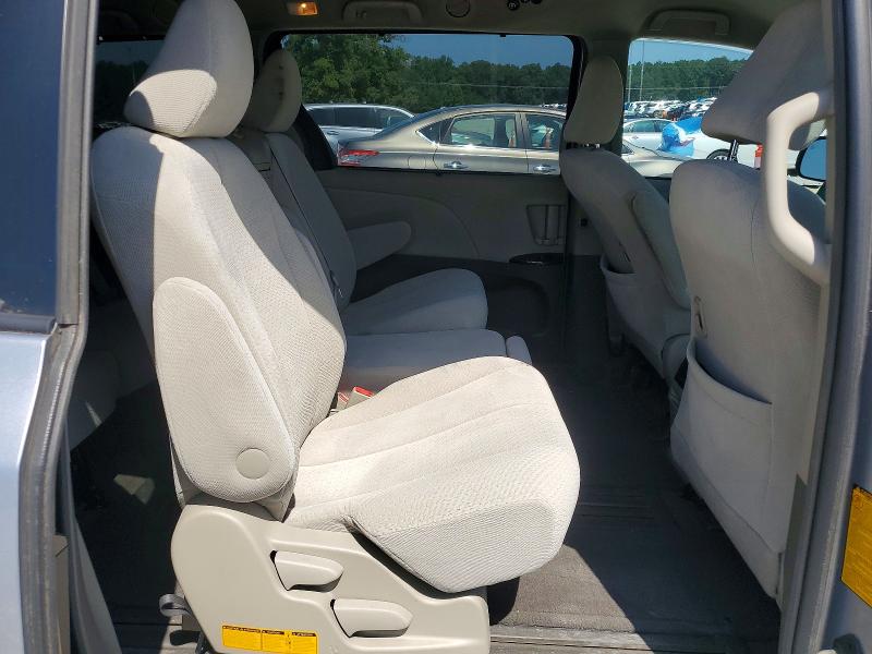 Photo 11 from auction – 2011 TOYOTA SIENNA with VIN 5TDKK3DC6BS169223