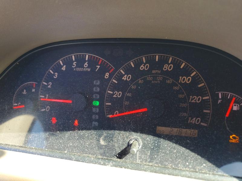 Photo 9 from auction – 2005 TOYOTA CAMRY with VIN 4T1BE32K25U017002