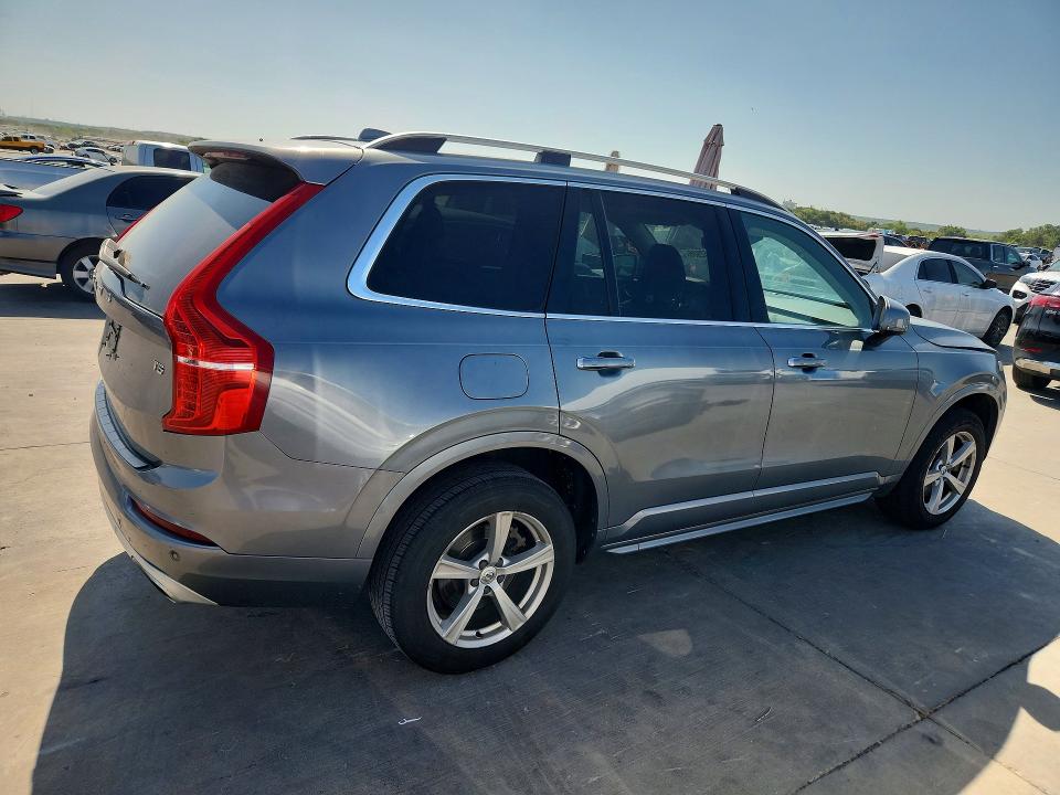 Photo 3 from auction – 2017 VOLVO XC90 with VIN YV4102KK2H1138480