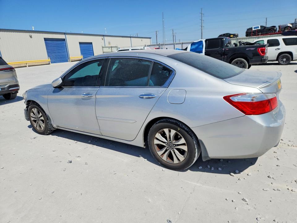 Photo 2 from auction – 2014 HONDA ACCORD with VIN 1HGCR2F32EA072661