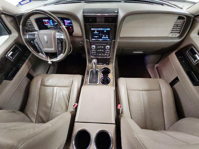Photo 8 from auction – 2015 LINCOLN NAVIGATOR with VIN 5LMJJ2HT2FEJ05994