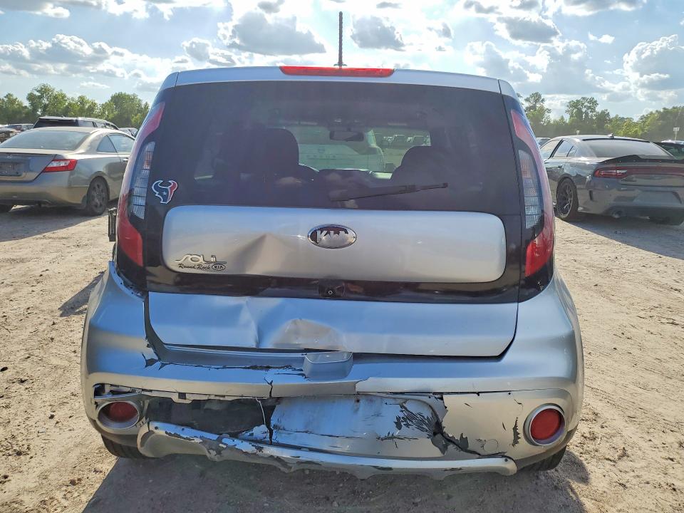 Photo 6 from auction – 2018 KIA SOUL with VIN KNDJP3A51J7579696