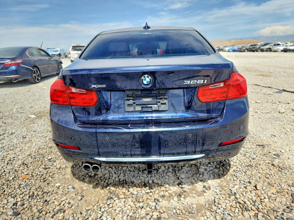 Photo 6 from auction – 2014 BMW 328 with VIN WBA3B5C50EP544179