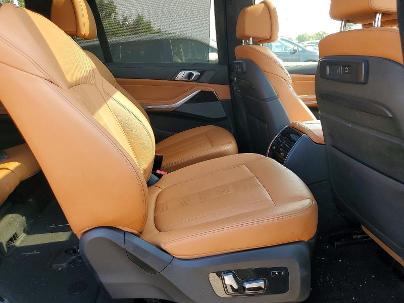 Photo 11 from auction – 2021 BMW X7 with VIN 5UXCX6C08M9F69334