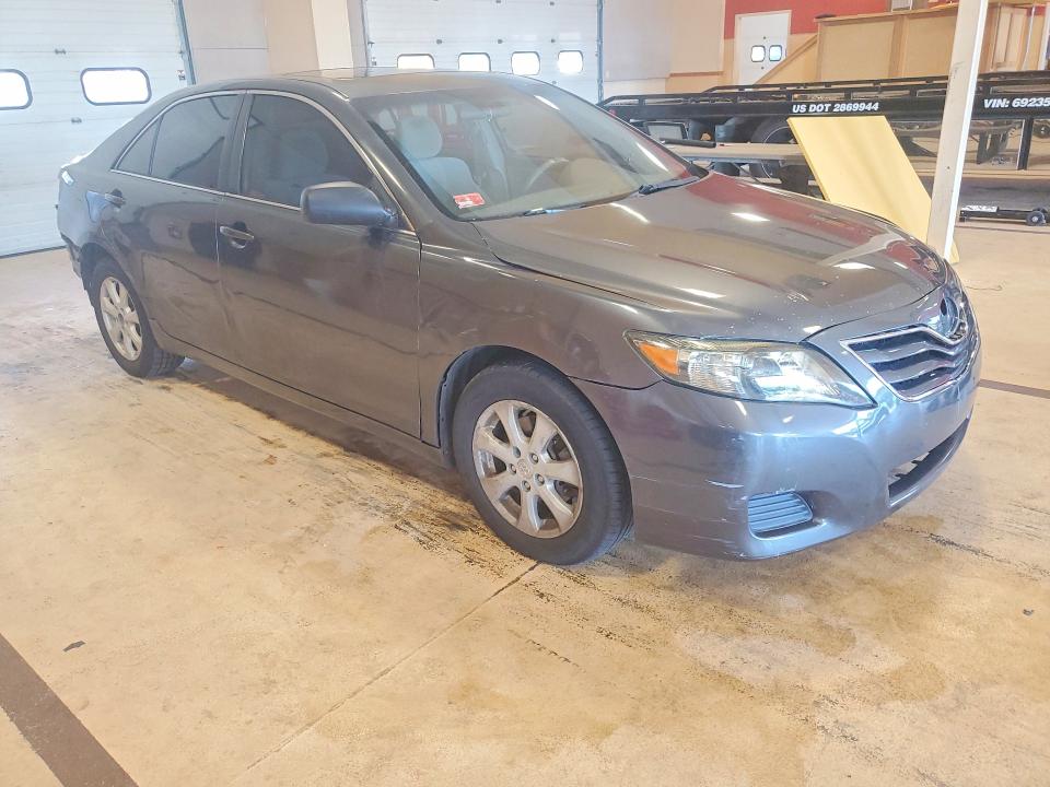 Photo 4 from auction – 2011 TOYOTA CAMRY with VIN 4T1BF3EK9BU221249