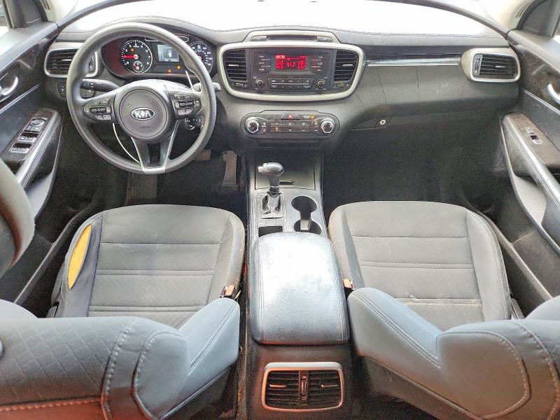 Photo 8 from auction – 2016 KIA SORENTO with VIN 5XYPG4A31GG064031