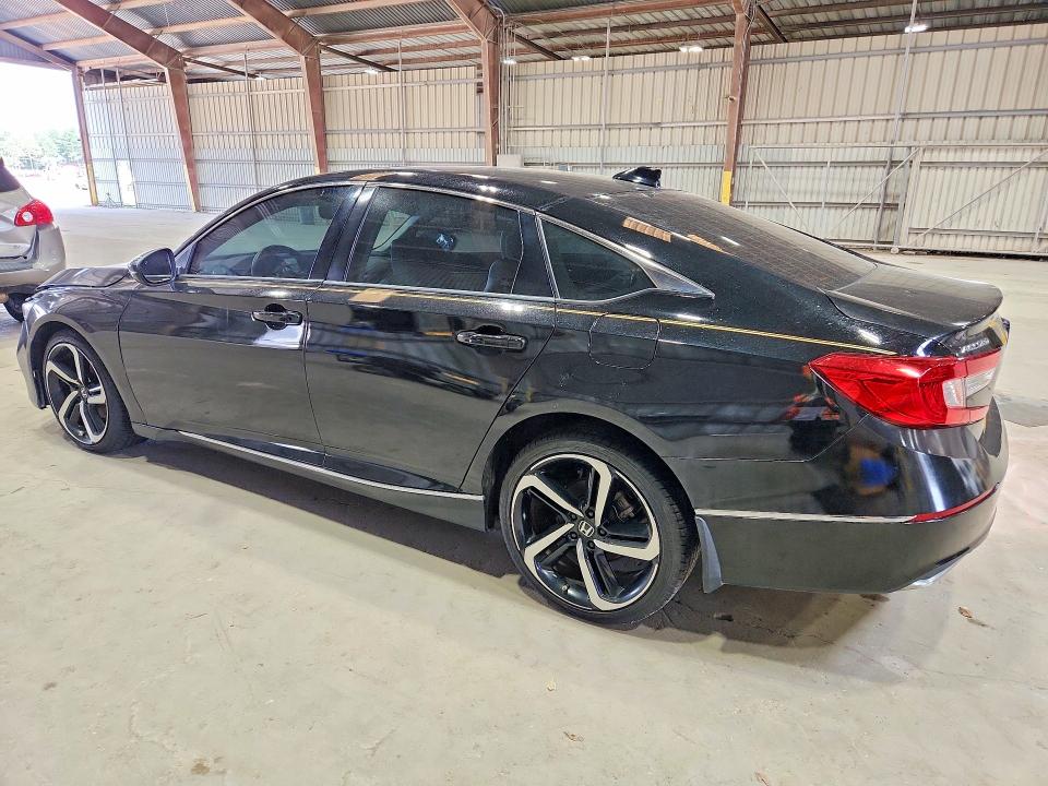 Photo 2 from auction – 2018 HONDA ACCORD with VIN 1HGCV1F63JA071867