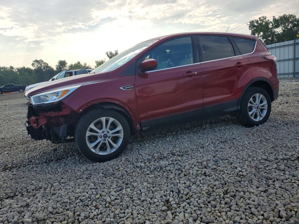 FORD ESCAPE 2017 with VIN 1FMCU0GD7HUB59866 - Photo from auction