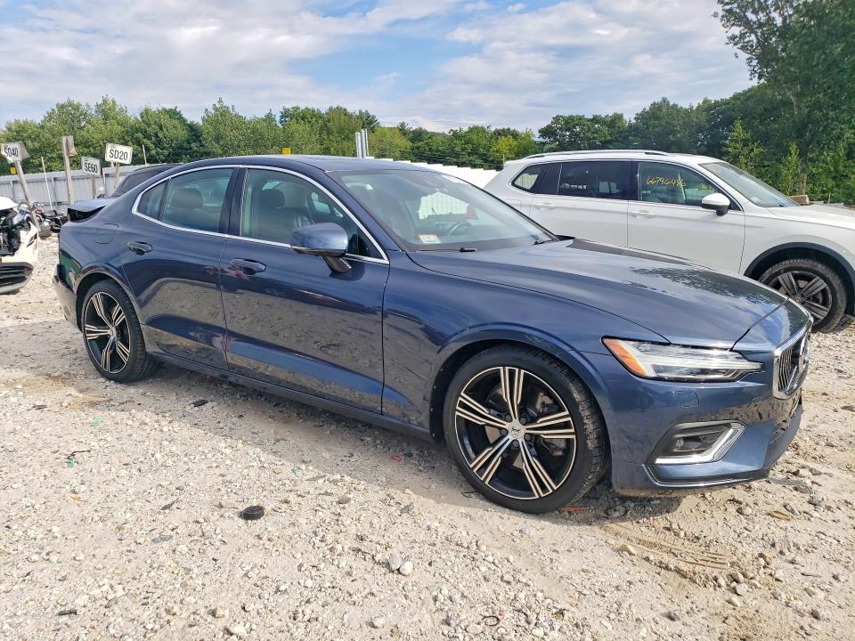 Снимка 4 от търг – 2019 VOLVO S60 с VIN 7JRA22TL9KG012515