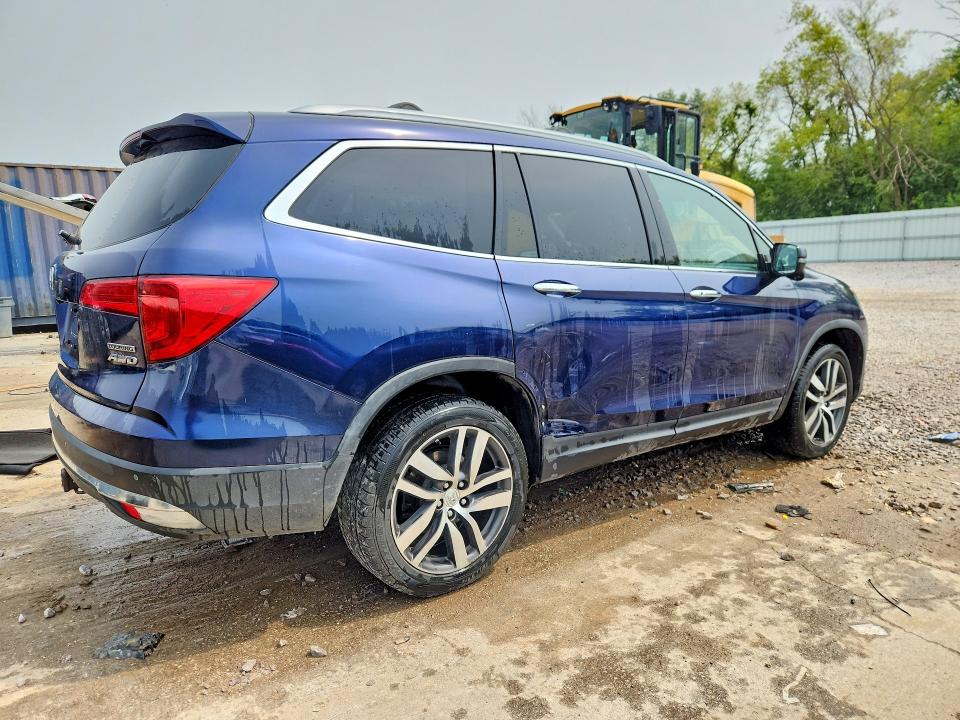 Photo 3 from auction – 2016 HONDA PILOT with VIN 5FNYF6H94GB108303