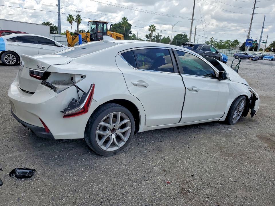 Photo 3 from auction – 2021 ACURA ILX with VIN 19UDE2F32MA007582