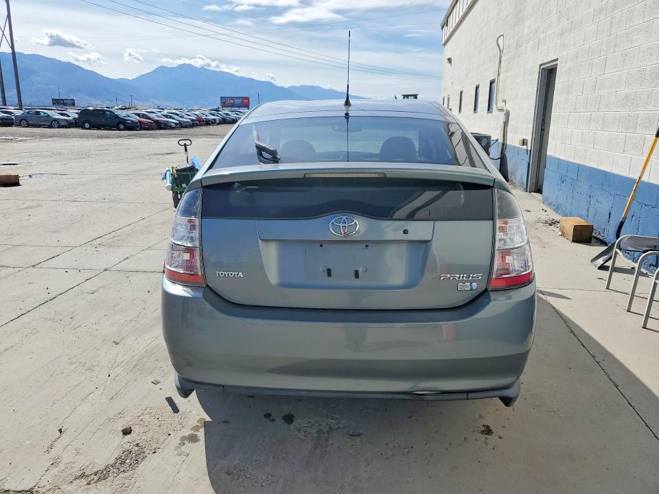 Photo 6 from auction – 2005 TOYOTA PRIUS with VIN JTDKB20UX53096906
