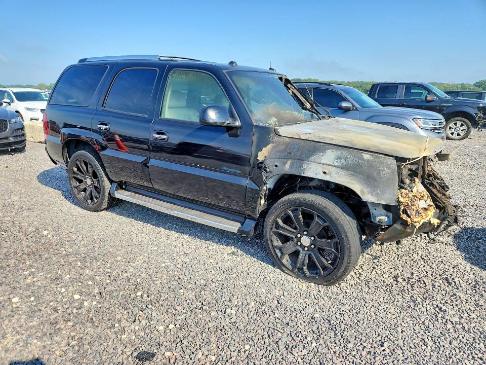 Zdjęcie 4 z aukcji – 2004 CADILLAC ESCALADE z VIN 1GYEK63N84R280398