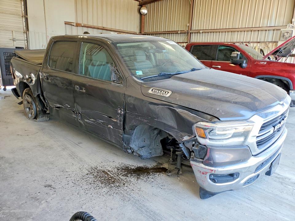 Photo 4 from auction – 2020 RAM 1500 with VIN 1C6RREFT0LN117877