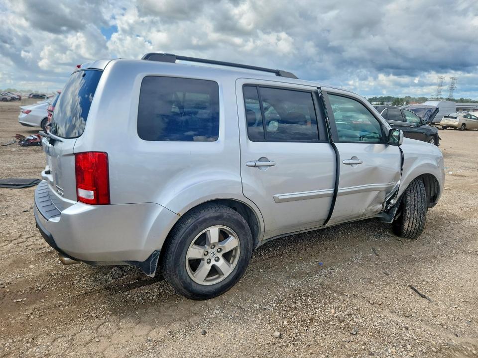 Photo 3 from auction – 2011 HONDA PILOT with VIN 5FNYF4H57BB032408