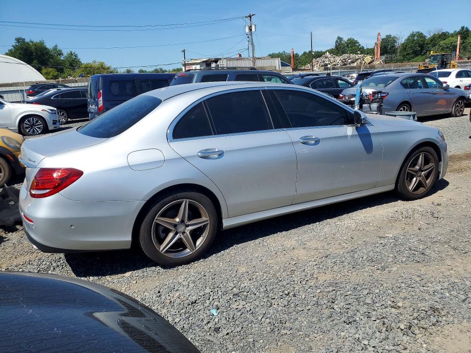 Photo 3 from auction – 2017 MERCEDES-BENZ E with VIN WDDZF4KB5HA040131