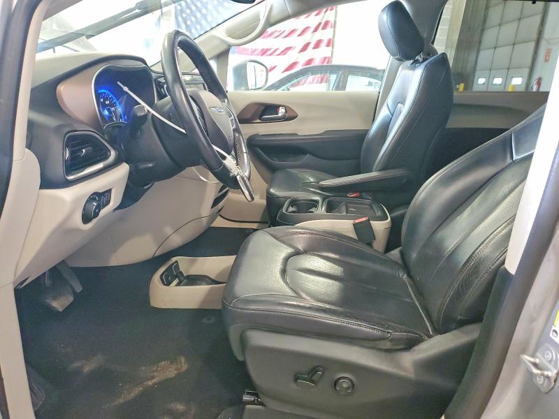 Photo 7 from auction – 2018 CHRYSLER PACIFICA with VIN 2C4RC1BG8JR128170