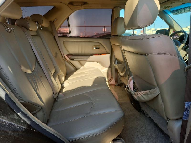 Photo 11 from auction – 2001 LEXUS RX with VIN JTJGF10U710098593