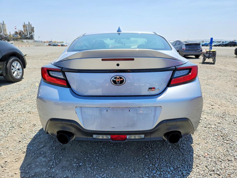 Photo 6 from auction – 2024 TOYOTA GR 86 with VIN JF1ZNBE17R9754341