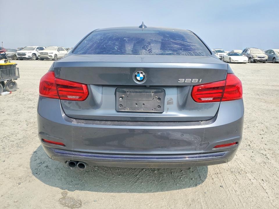 صورة رقم 6 من المزاد - 2016 BMW 328 مع VIN WBA8E9G55GNT87259