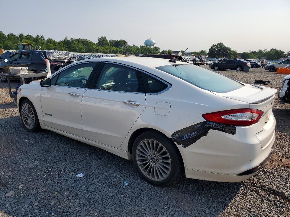 Photo 2 from auction – 2014 FORD FUSION with VIN 3FA6P0RU0ER172845